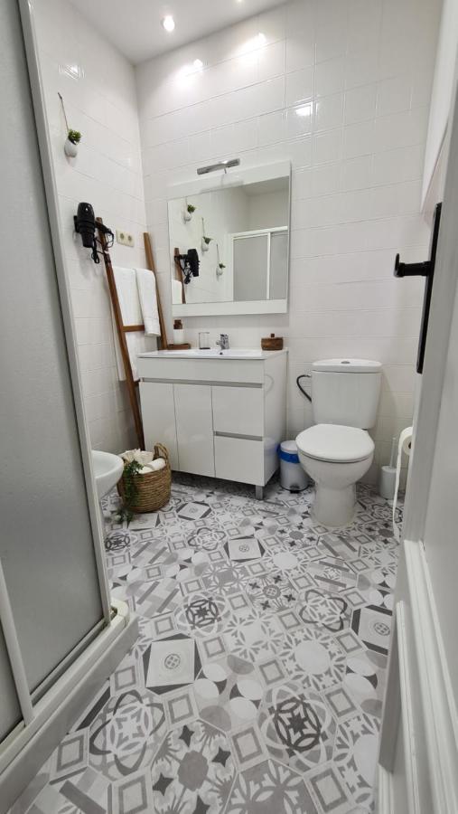 Carmen De Alaia By Florentia Homes Granada Luaran gambar